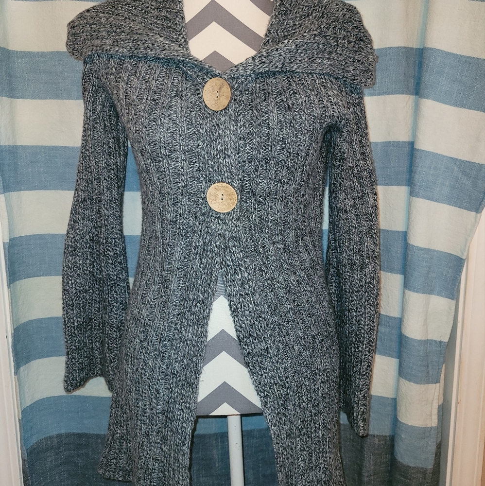 Women's Medium No Boundaries Sweater